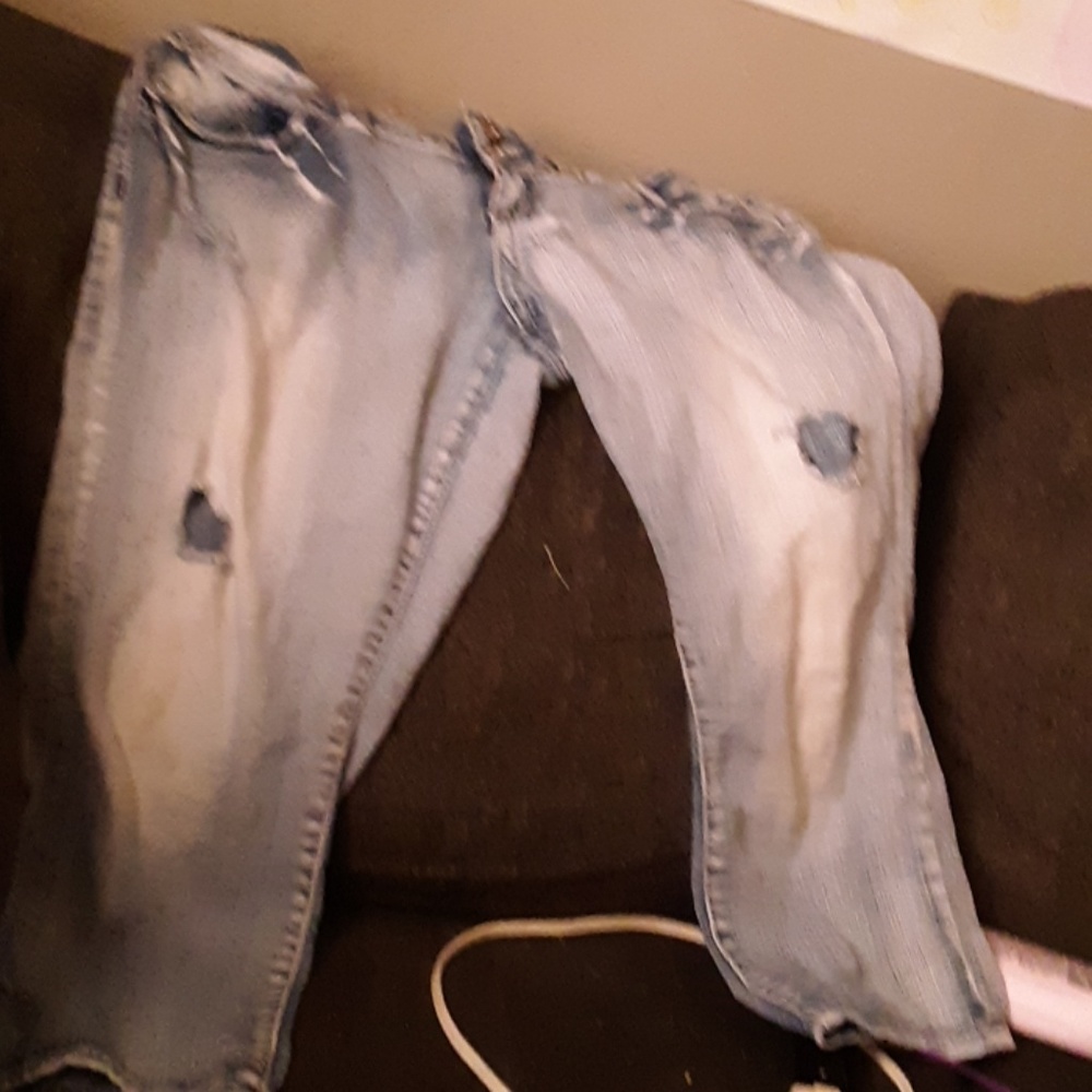 Light blue holy capris